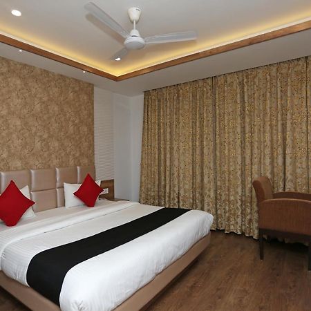 Hotel Yelchiko Varanasi Luaran gambar