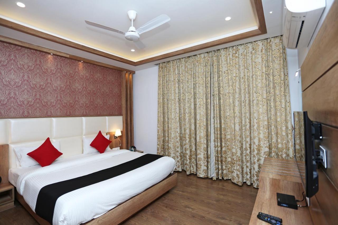 Hotel Yelchiko Varanasi Luaran gambar