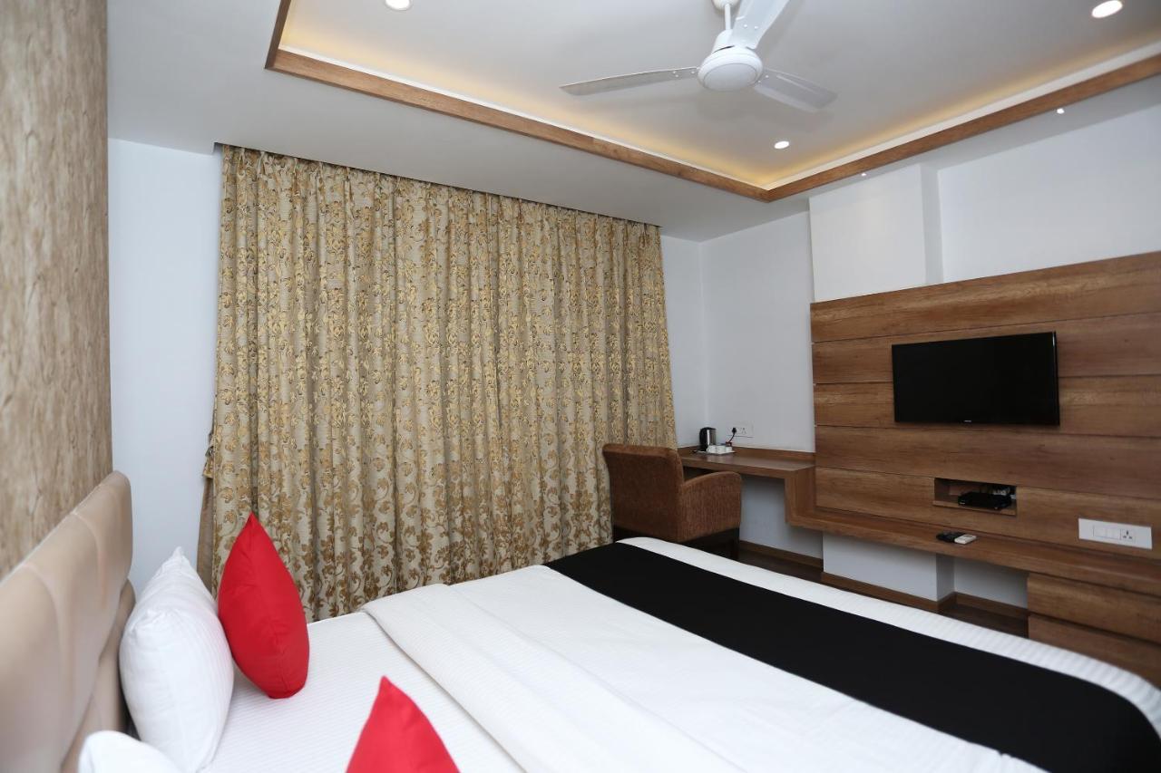 Hotel Yelchiko Varanasi Luaran gambar